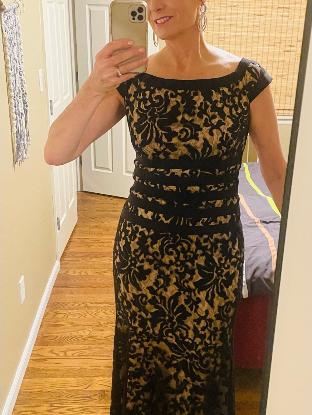 Elegant Black Velvet Overlay Evening Dress in Gold
